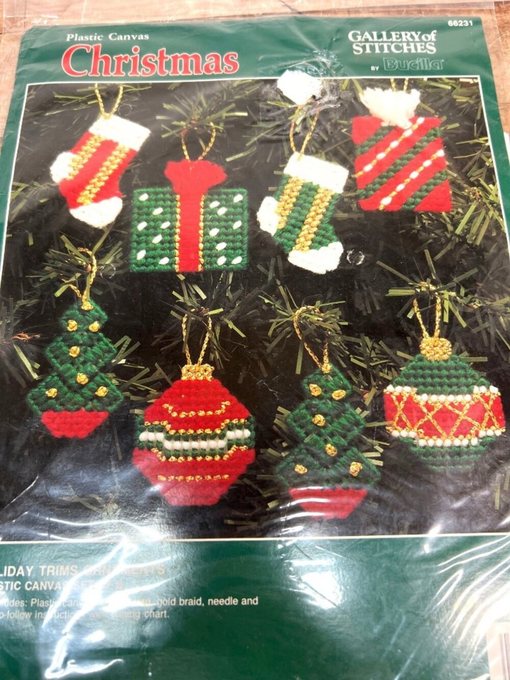 Bucilla Gallery Of Stitches Christmas Plastic Canvas Ornament Kit With Yarn